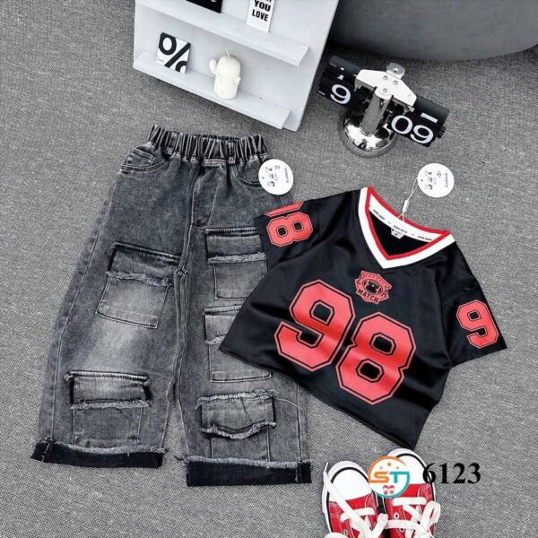 EMMA'S JESSY TOP AND DENIM BLACK JEAN 2
